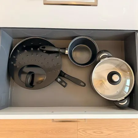 Le Clos Des Roses アパート