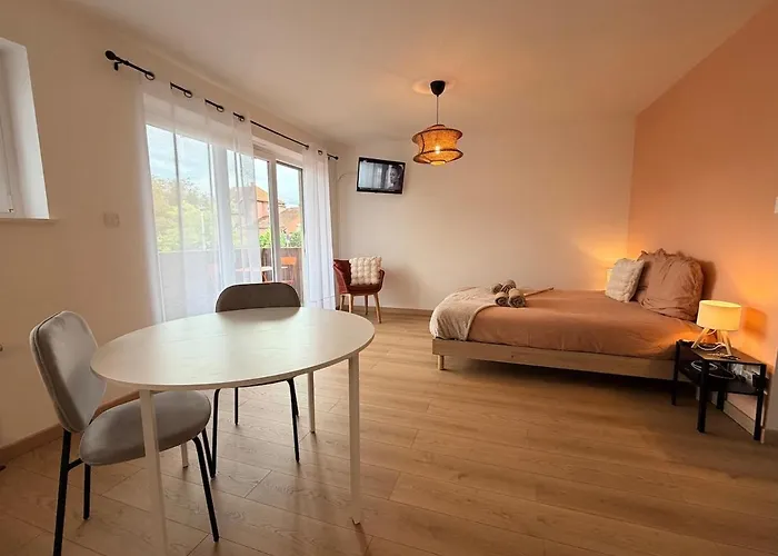 Le Clos Des Roses Appartement